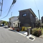 大船駅より平坦徒歩11分　こだわりの国産素材を使用【岩瀬1丁目　新築戸建】