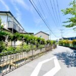 南側道路につき陽当たり良好　建築条件なし【植木　土地】