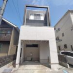 セカンドハウスにもおすすめ　材木座海岸へ徒歩1分【材木座5丁目　貸戸建】