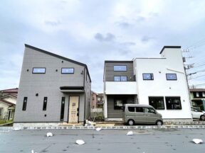 北鎌倉の高台　希少な「海軍通り」沿いに佇む全2棟【台　新築戸建】