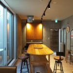 築浅・ワインバー居抜き　海まで約130ｍのプライベートスペース【メゾンプレール坂ノ下　貸店舗】