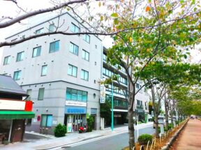 フリーレント1ヵ月　鶴岡八幡宮と由比ヶ浜海岸を結ぶ若宮大路沿い【鎌倉メディカルサプライビル　貸マンション】