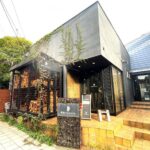 小町通りから脇道へ 落ち着いたエリアに佇む店舗【小町2丁目テナント 貸店舗】