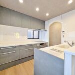 稲村ケ崎駅より徒歩5分 サーフボード置場あり【稲村ガ崎2丁目 中古戸建】