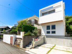 ルーフバルコニーから江の島、富士山を眺望【七里ガ浜2丁目　中古戸建】