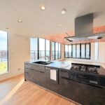 【鎌倉山2丁目】LDK30帖超　上質なくつろぎを叶える高台の邸宅