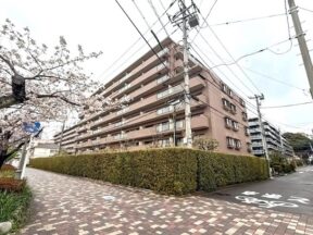 【アスティオス鎌倉岩瀬】2026年5月リフォーム完了予定　専用トランクルームつき