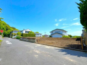 【浄明寺6丁目】鎌倉逗子ハイランド内　建築条件なしの広々角地
