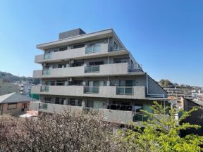 ★おすすめ★【杉田三和プラザシティ】2026年6月フルリフォーム済み　ルーフバルコニーからみなとみらいを遠望