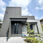 【梶原3丁目】2026年8月完成　開放的な吹抜けリビング・21帖超のLDK