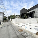 【梶原3丁目】2026年8月完成　開放的な吹抜けリビング・21帖超のLDK